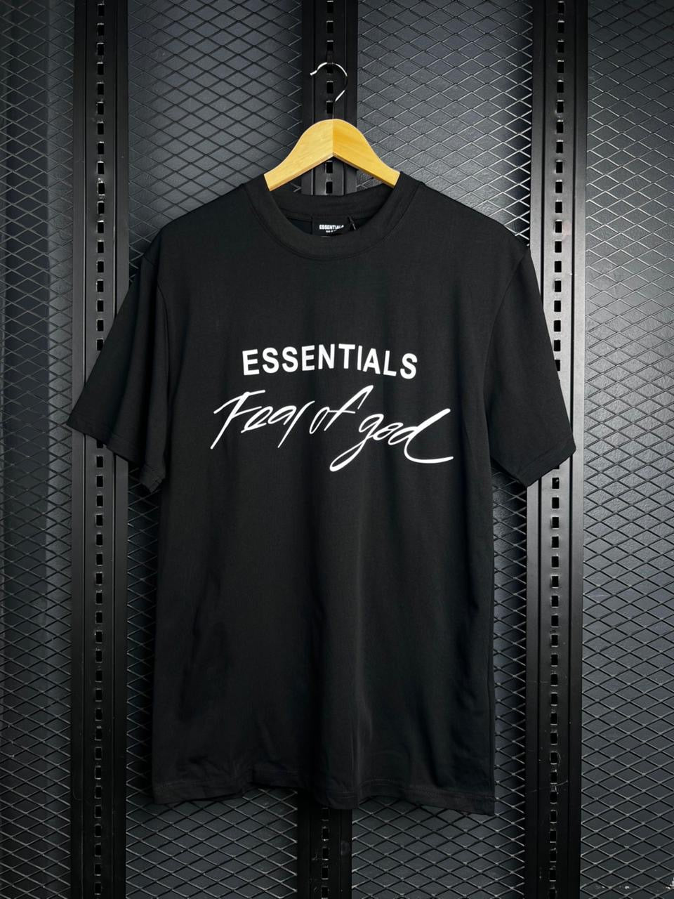 FEAR OF GOD ESSENTIALS T-SHIRT