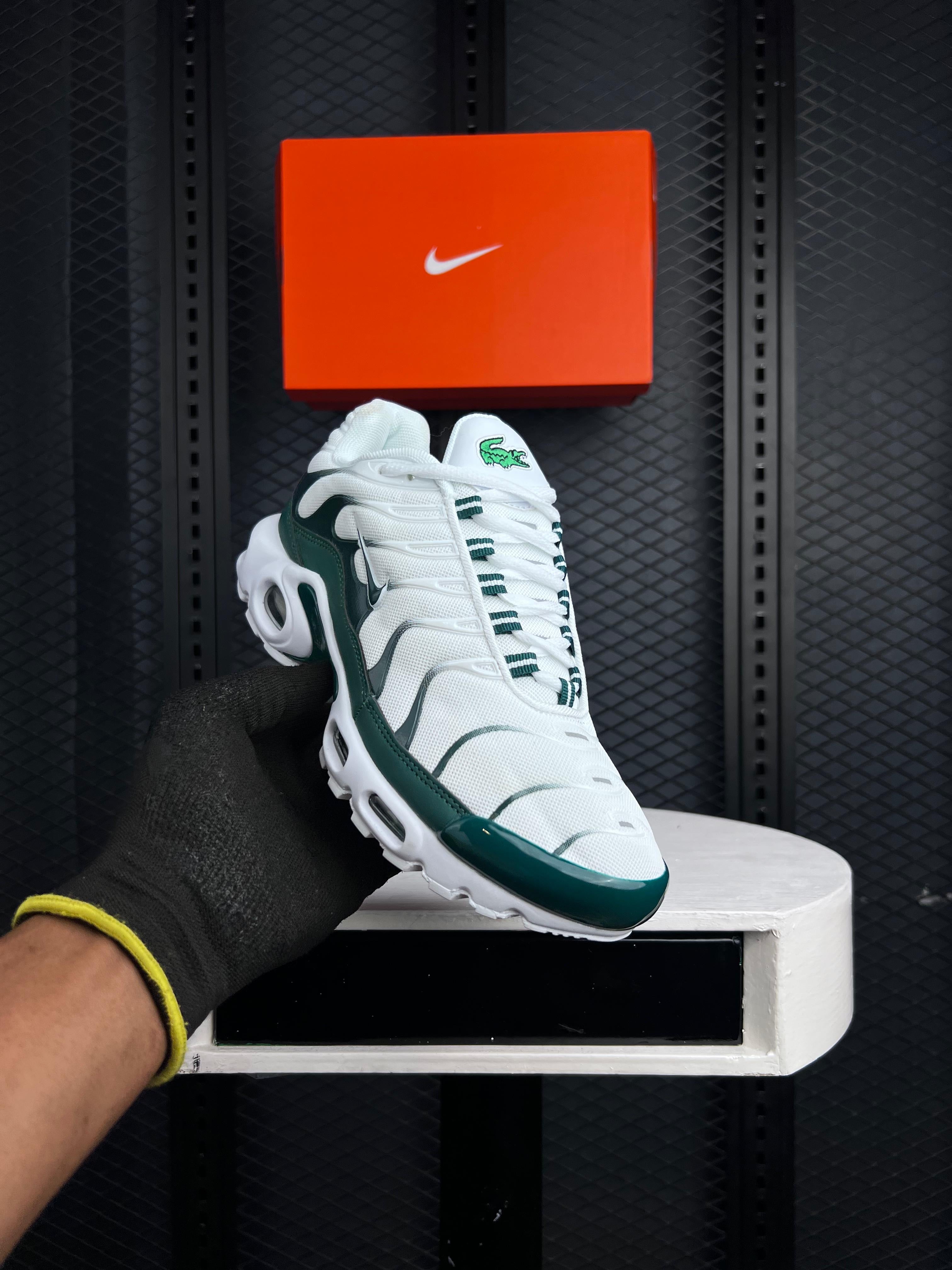 NIKE AIR MAX PLUS TN “LACOSTE”