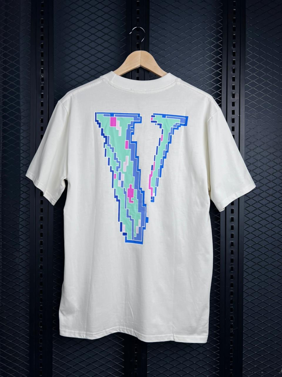 VLONE FRIENDS V LOGO PIXEL T-SHIRT