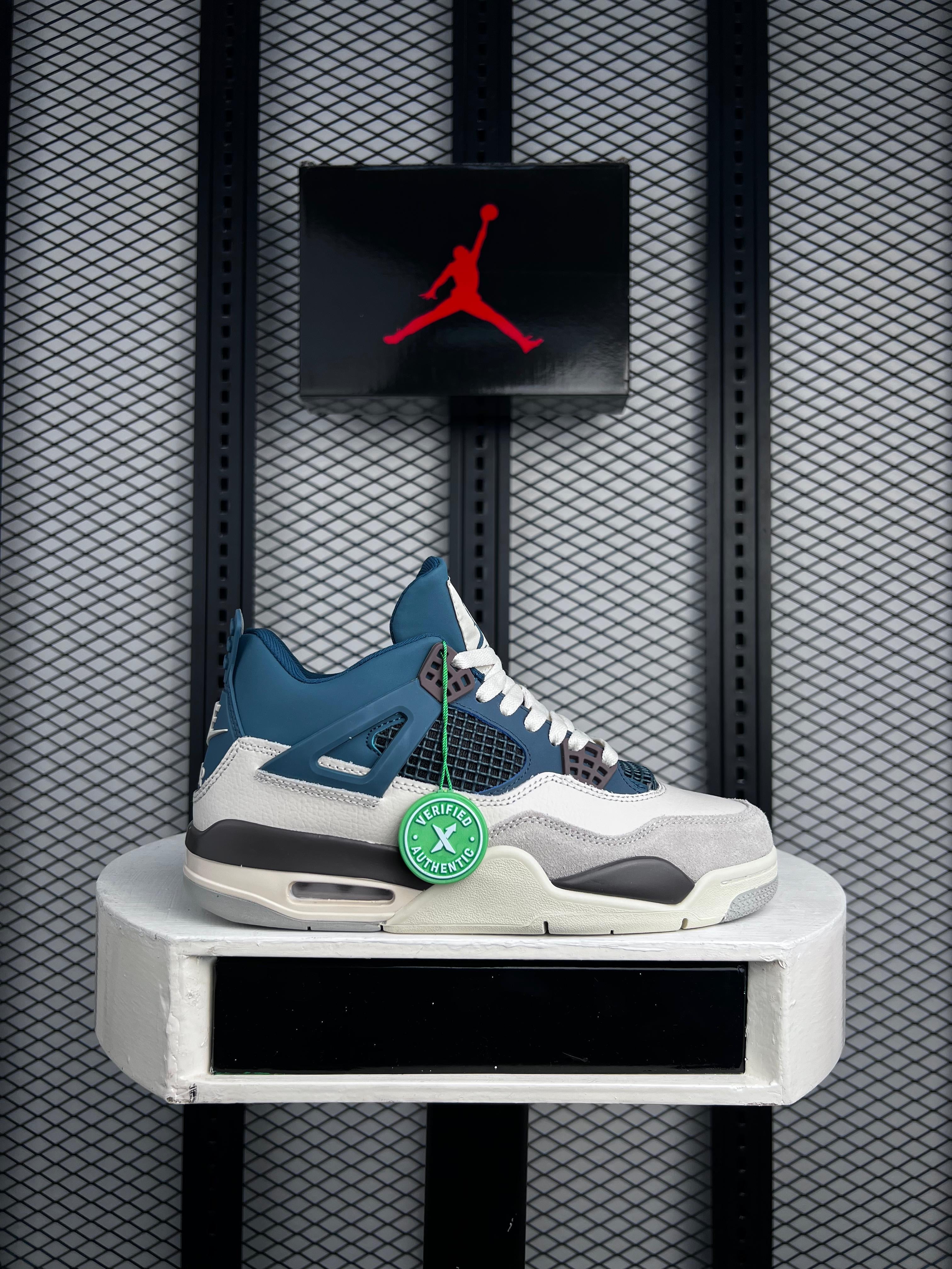AIR JORDAN 4 RETRO “SNORLAX”