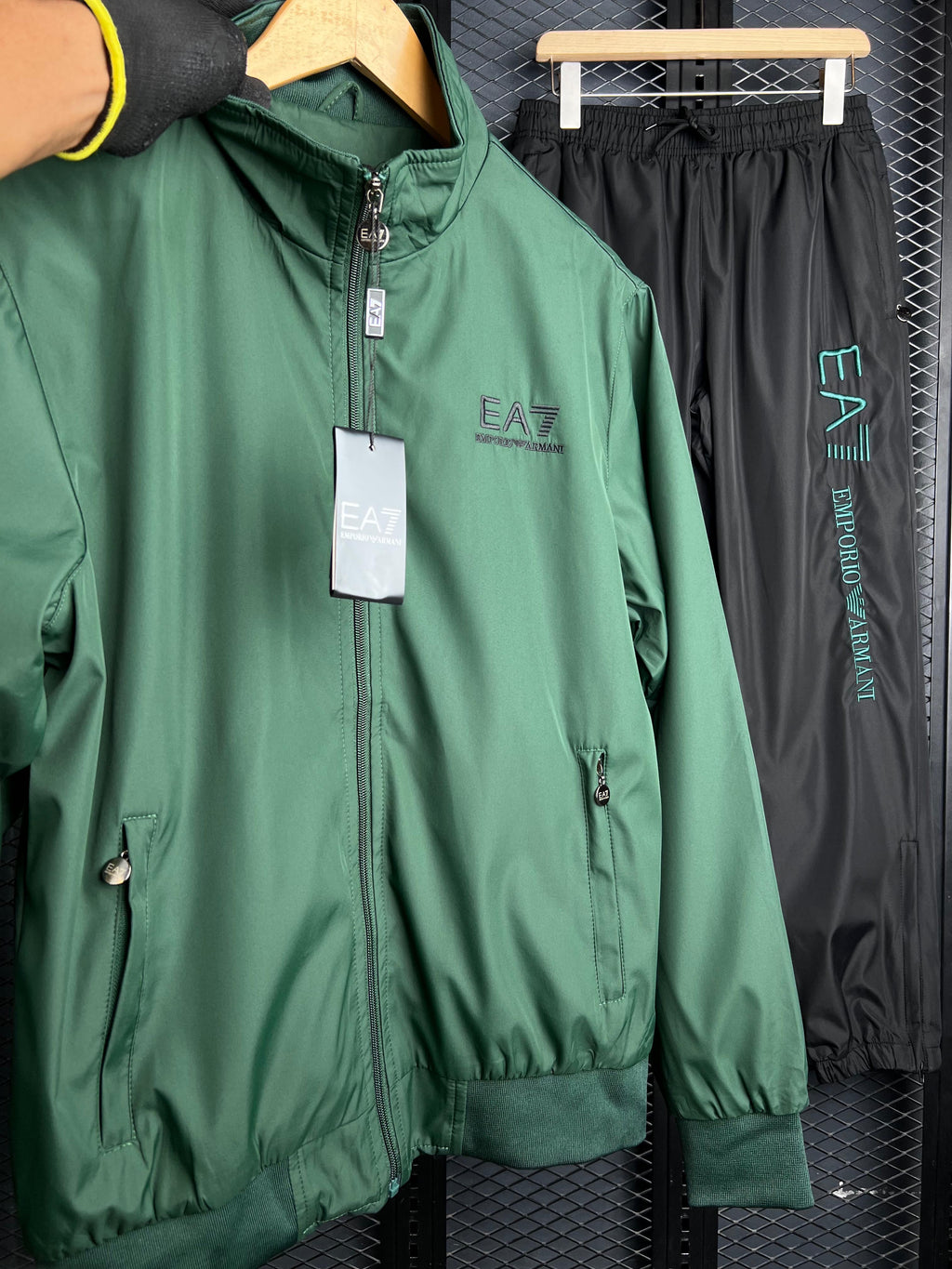 EA7 EMPORIO ARMANI TRACKSUIT