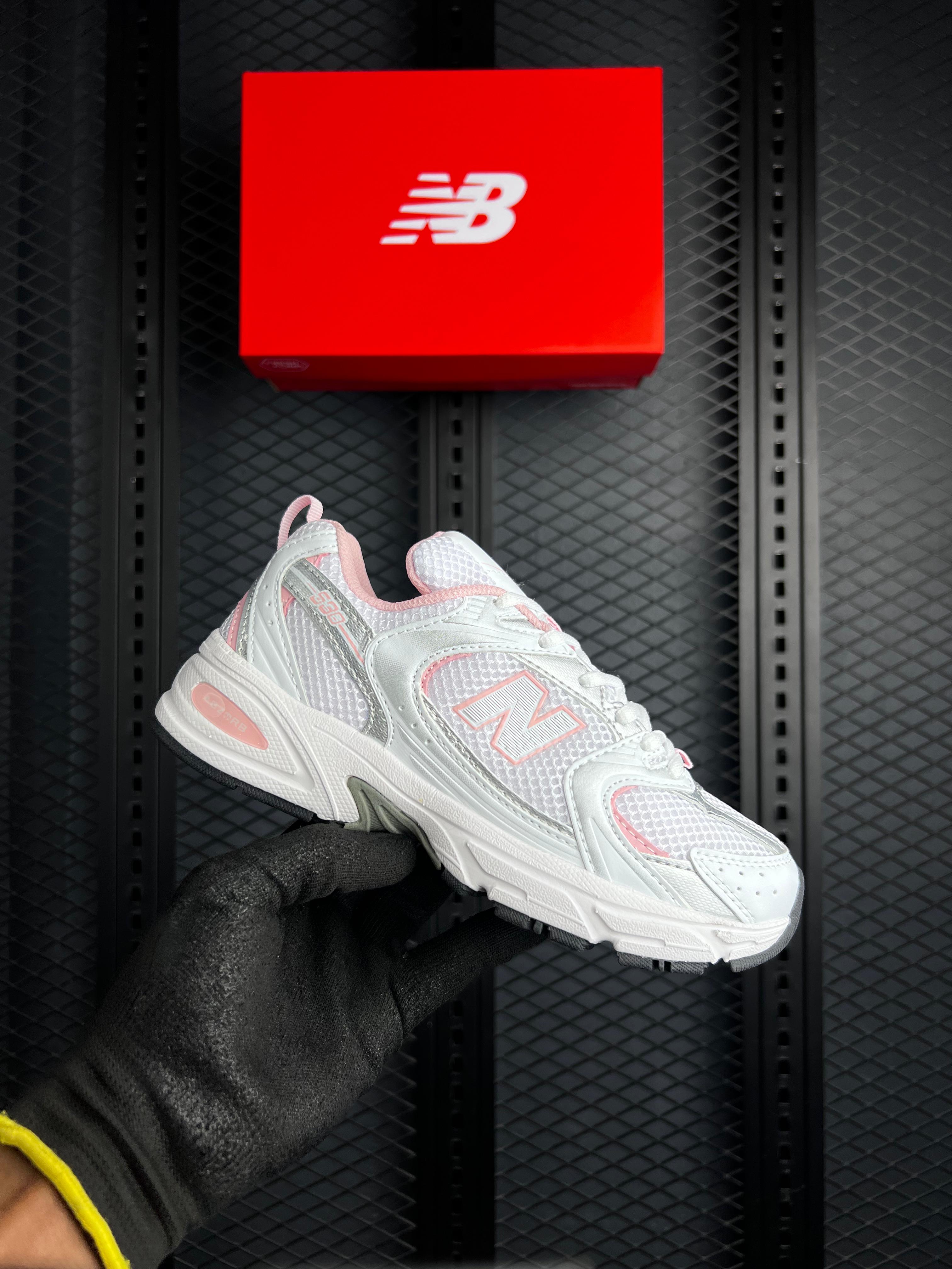 NEW BALANCE 530 SNEAKERS PINK COLORWAY