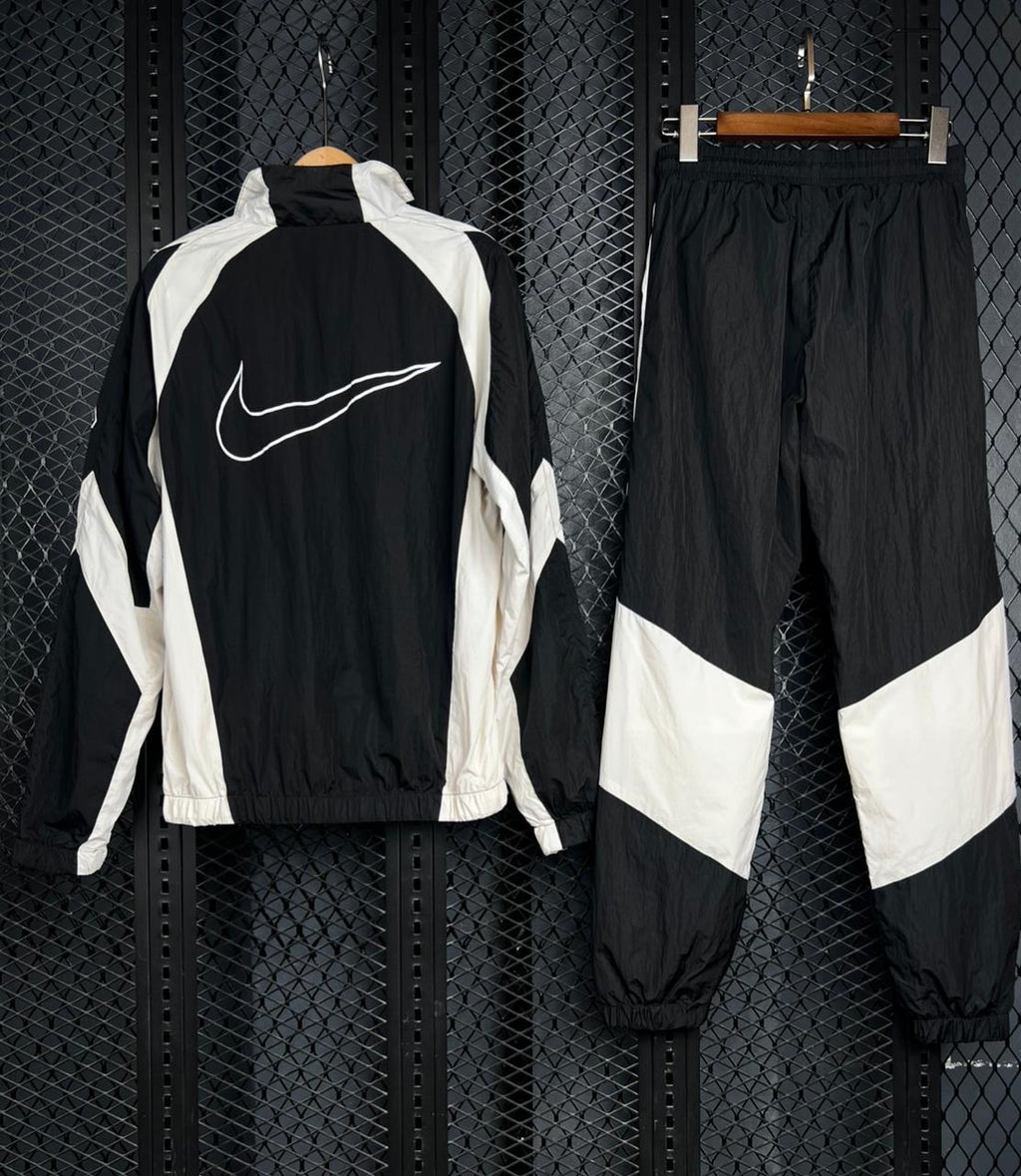 NIKE TOTAL 90 REPEL TRACKSUIT