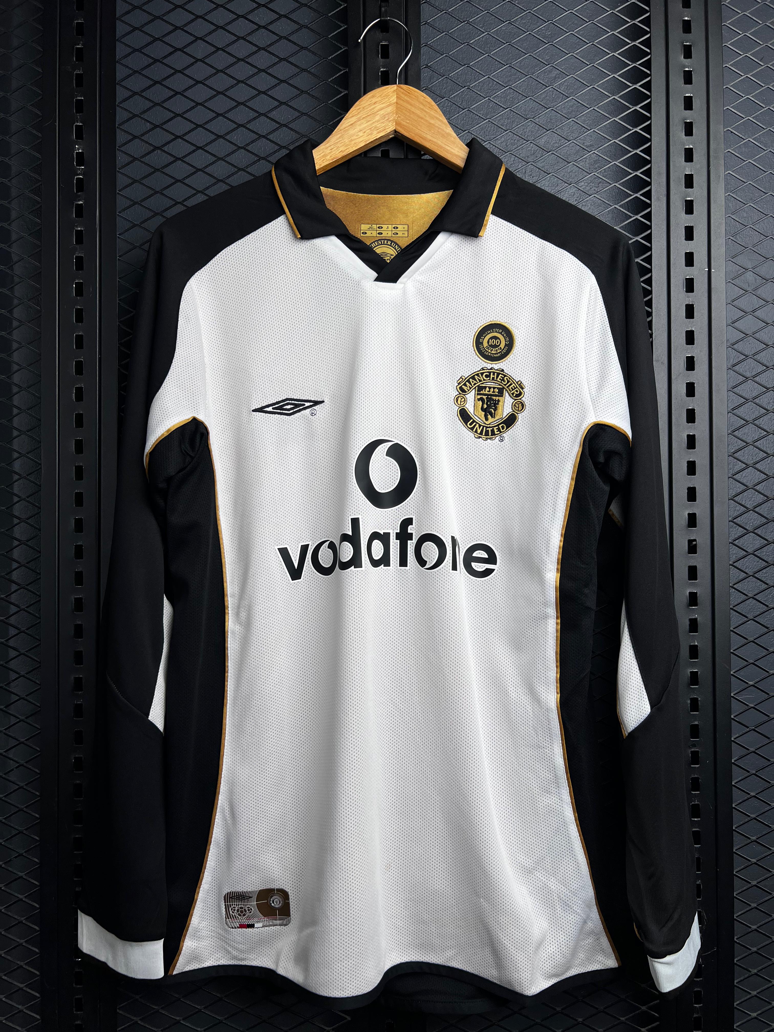 MANCHESTER UNITED 2001 CENTENARY JERSEY