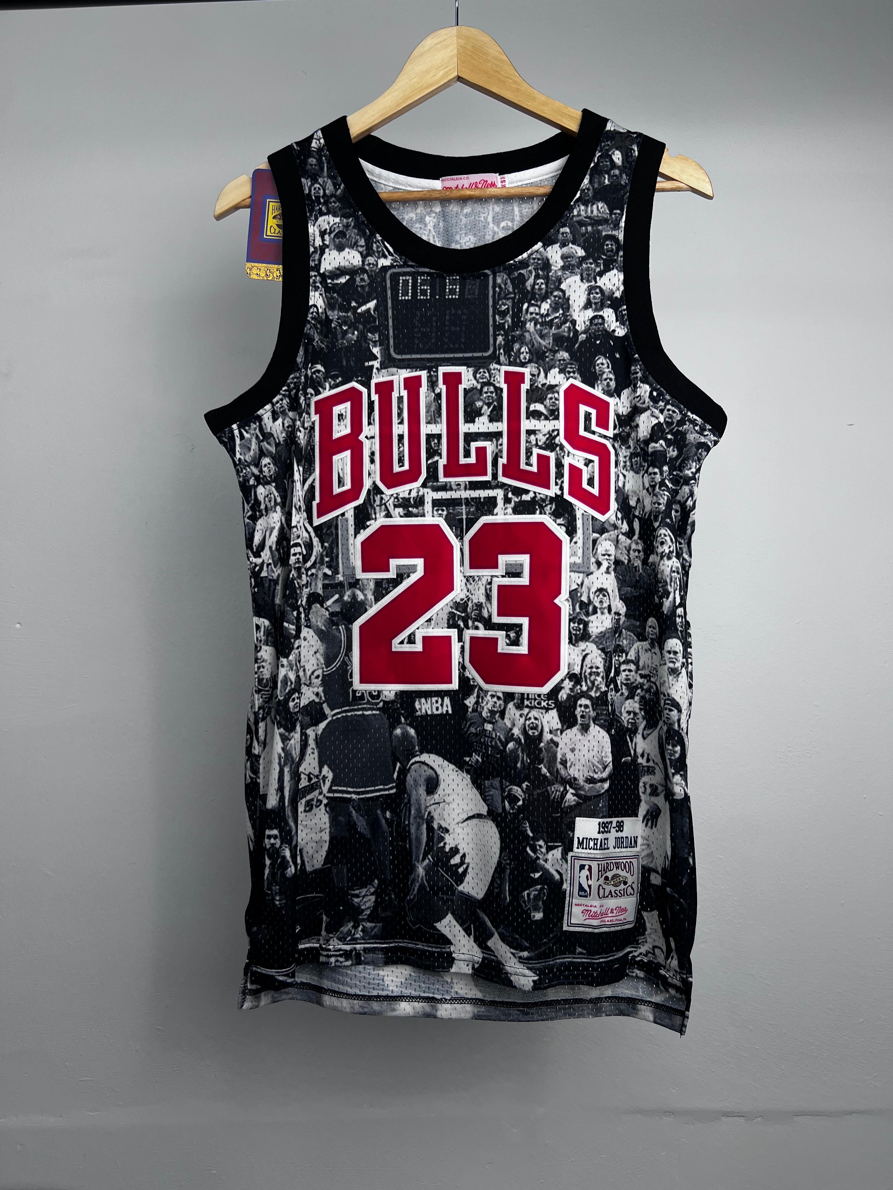 CHICAGO BULLS MJ 97-98 HARDWOOD CLASSIC JERSEY