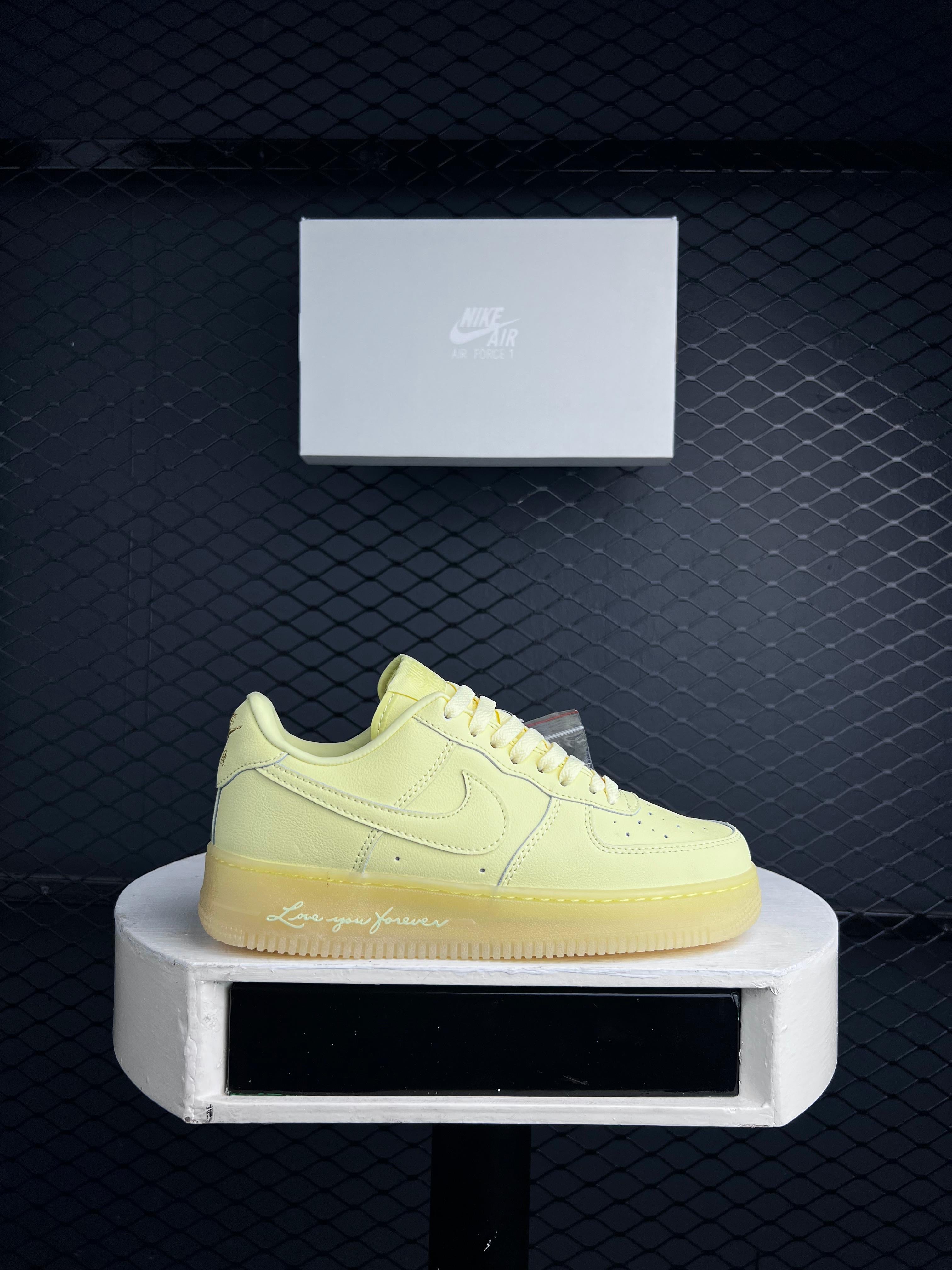 NIKE AIR FORCE 1 LOW X DRAKE NOCTA LOVER BOY SNEAKERS