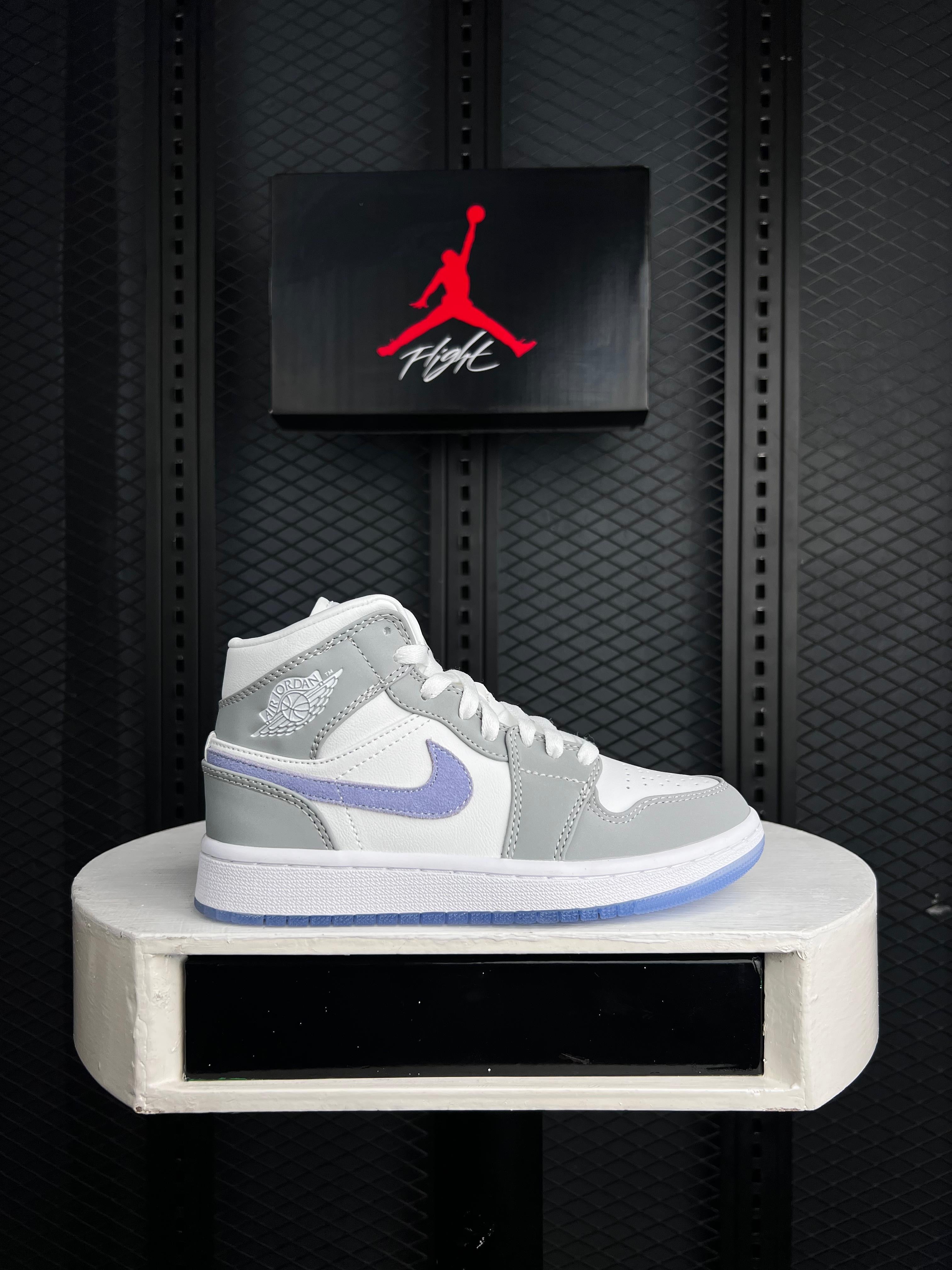 AIR JORDAN 1 HIGH WOLF GREY