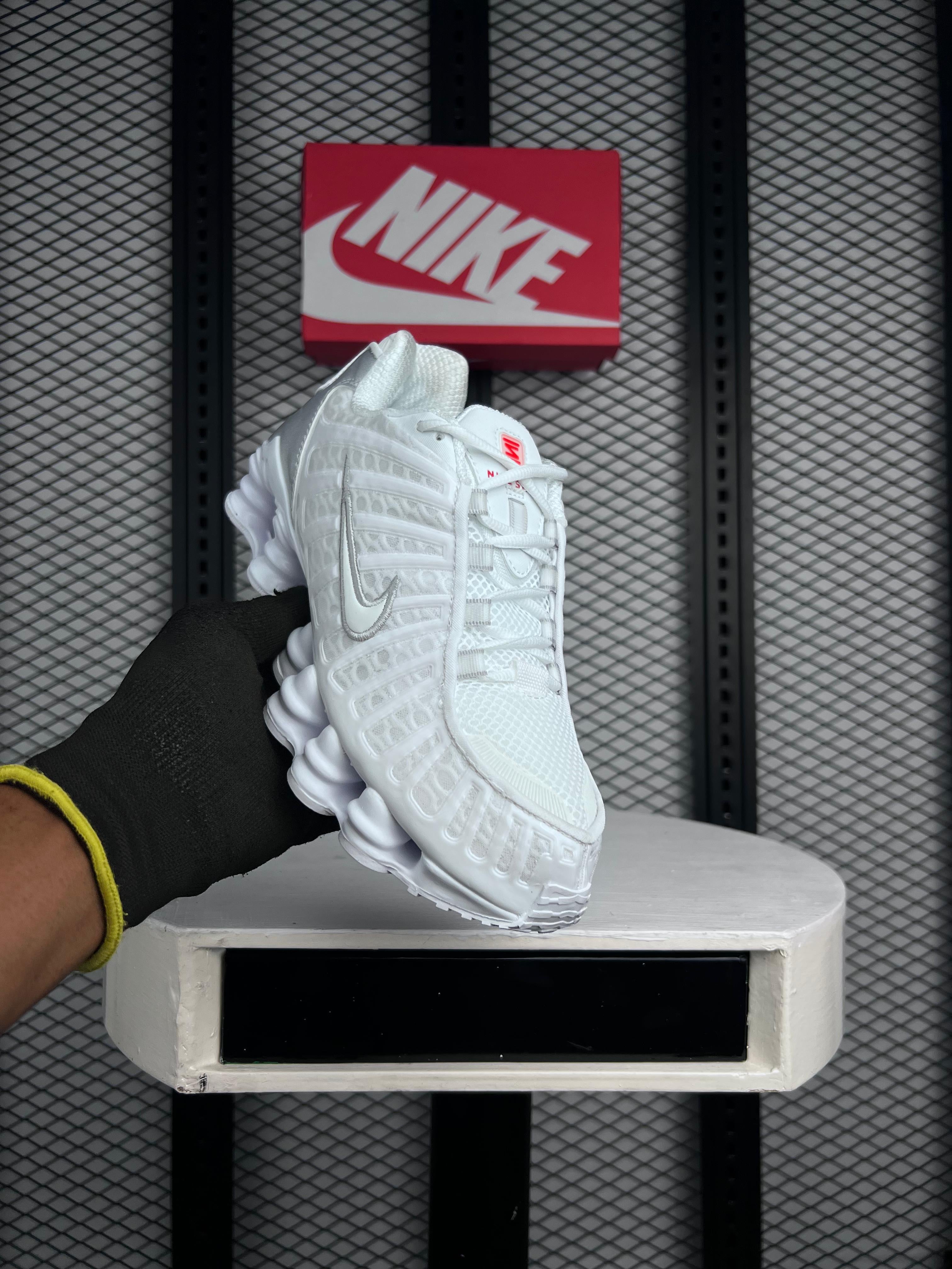 NIKE SHOX TL “WHITE” SNEAKERS