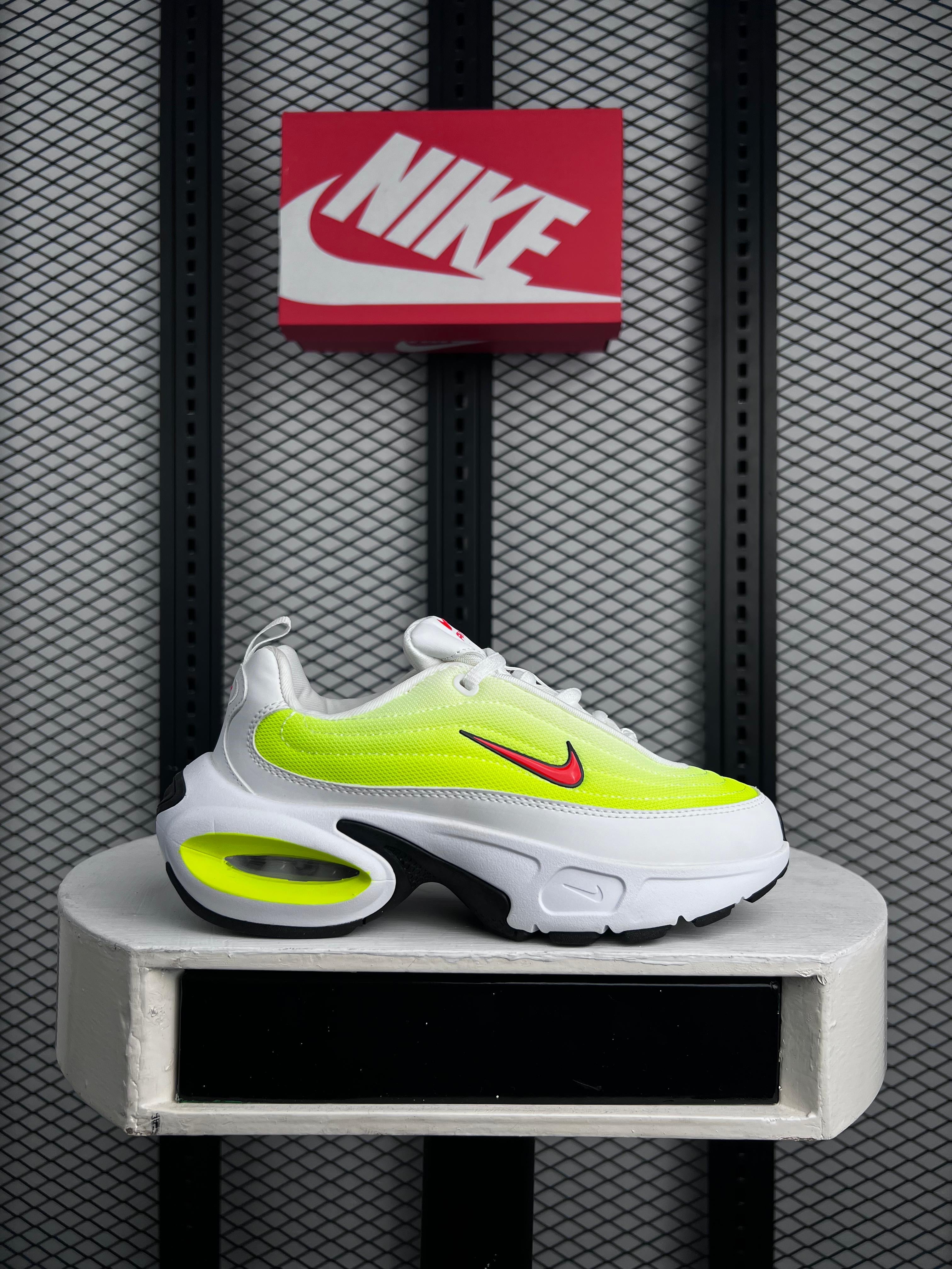 NIKE AIR MAX PORTAL SE SNEAKERS