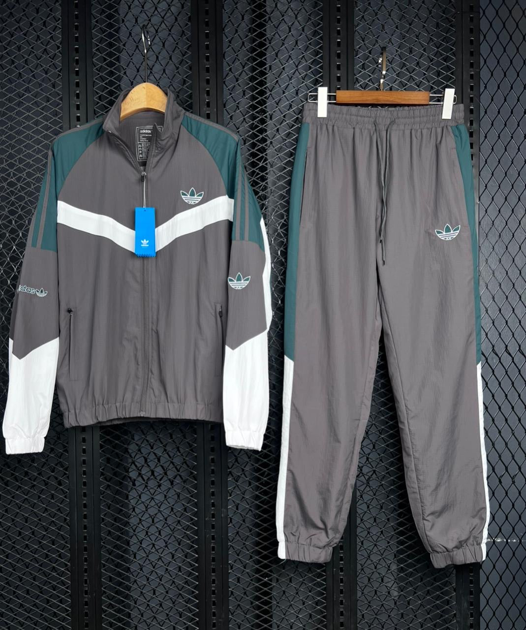 ADIDAS ORIGINALS 80’S TRACKSUIT