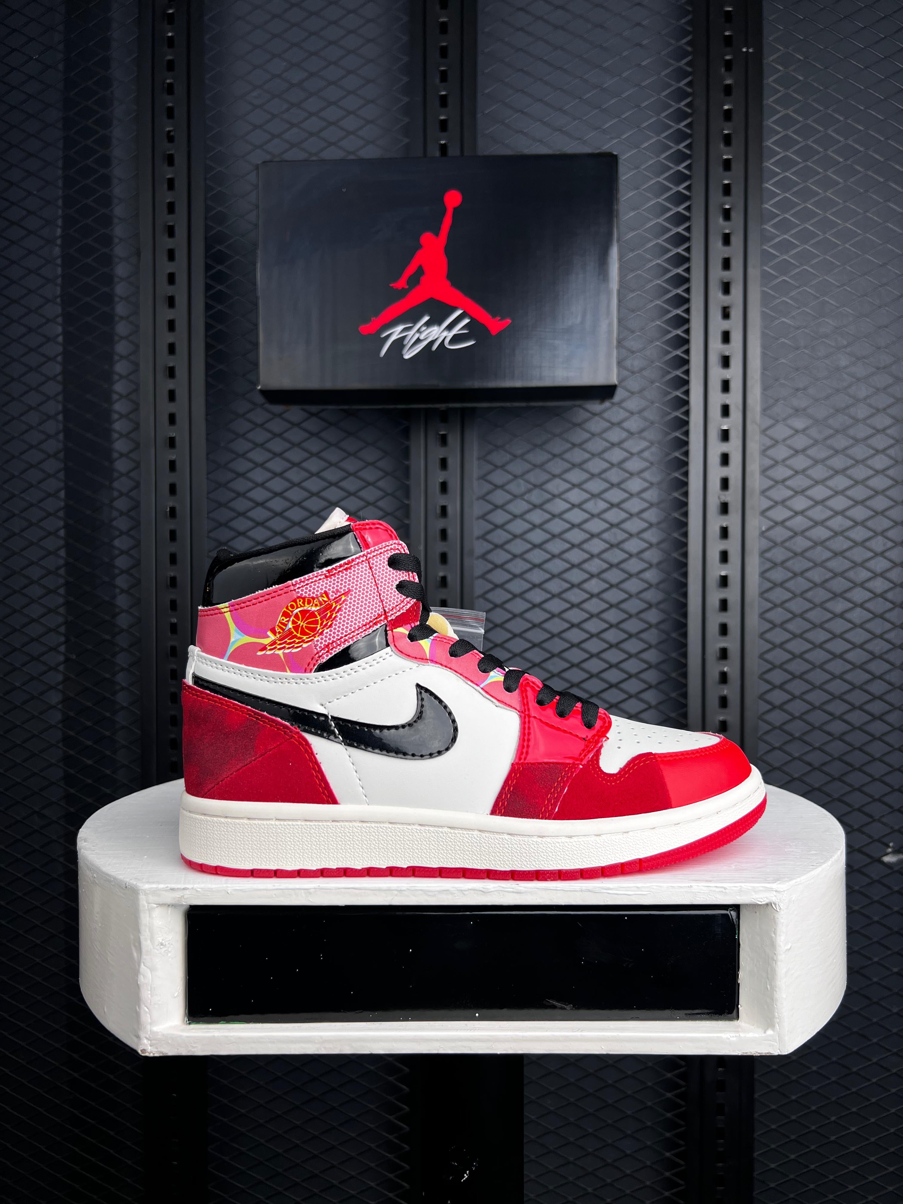 AIR JORDAN 1 HIGH OG SPIDER-MAN
