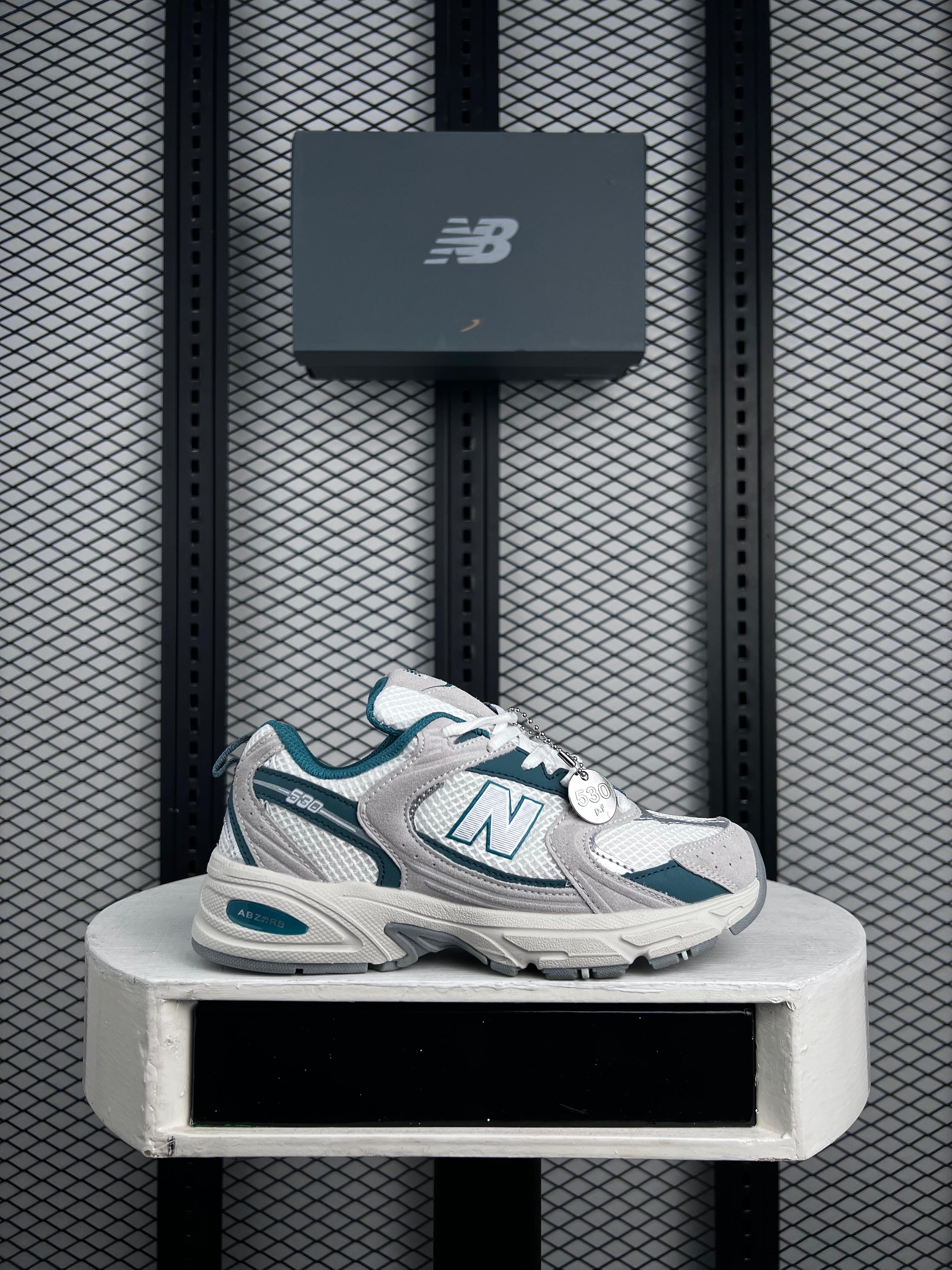 NEW BALANCE 530 BEIGE GREEN