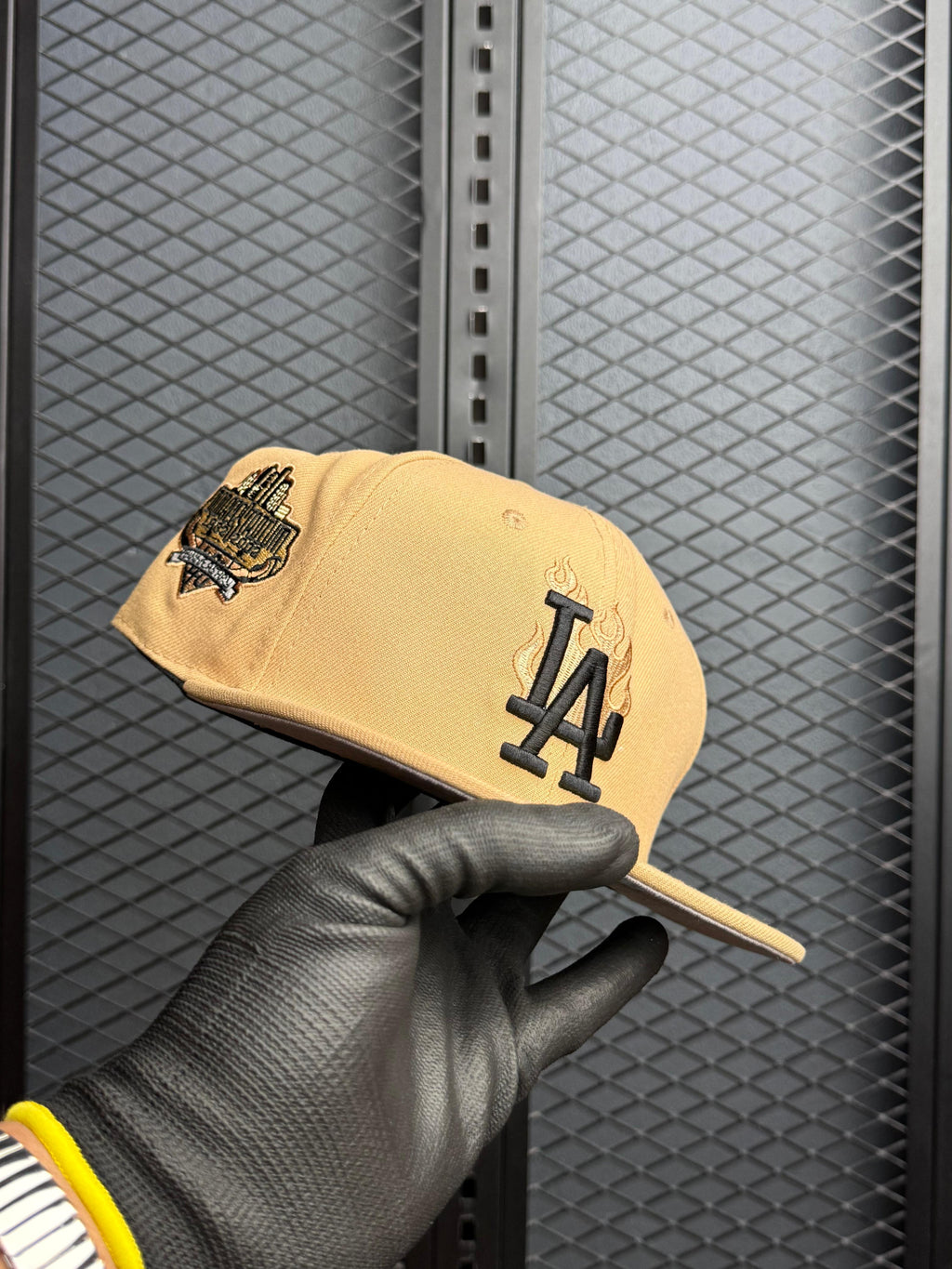 NEW ERA 9FIFTY LOS ANGELES 40TH ANNIVERSARY FLAME LOGO SNAPBACK