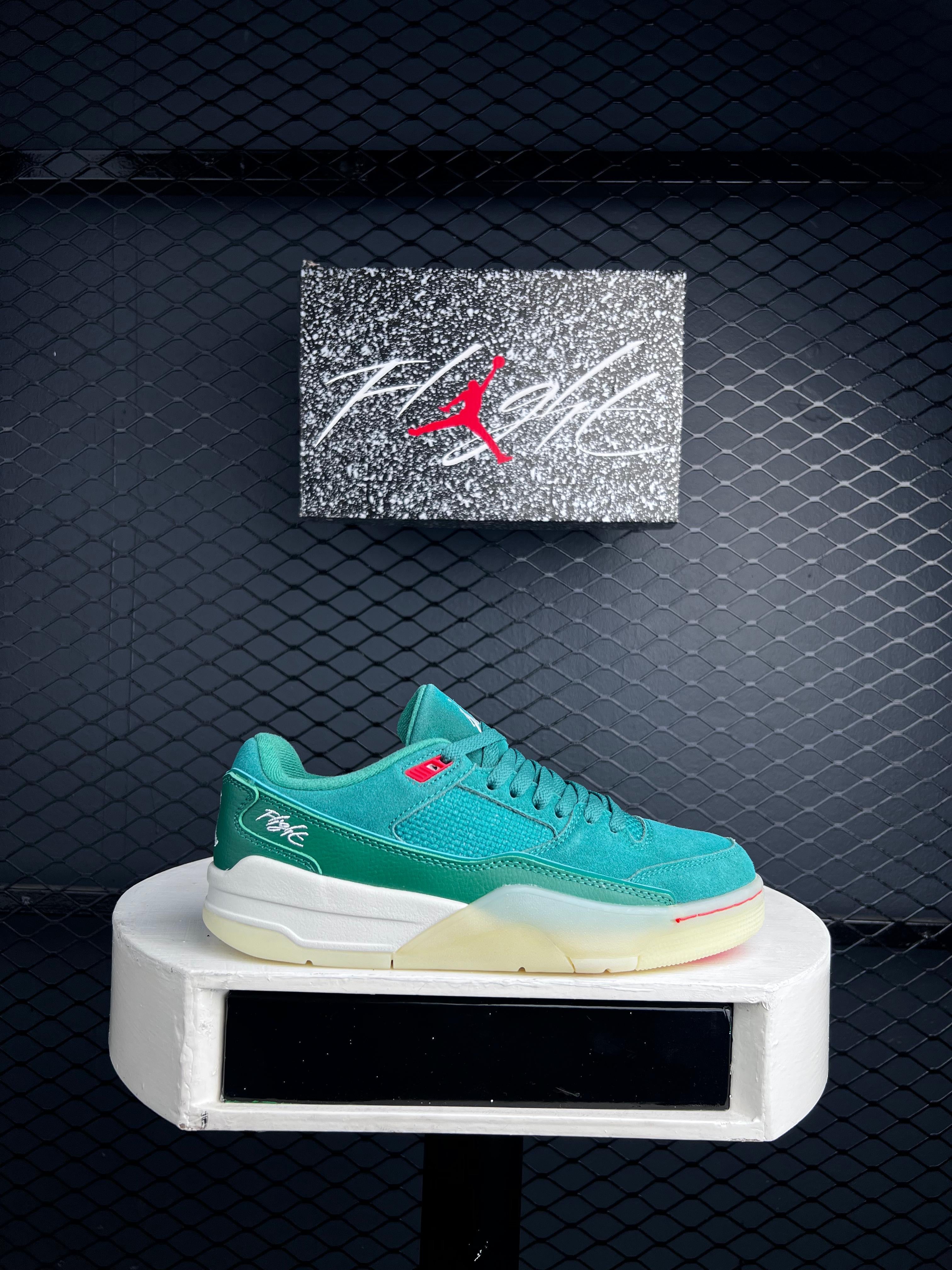 JORDAN FLIGHT COURT “MALACHITE”