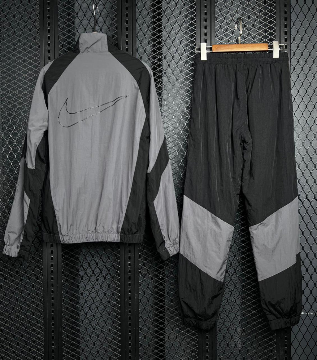 NIKE TOTAL 90 REPEL TRACKSUIT