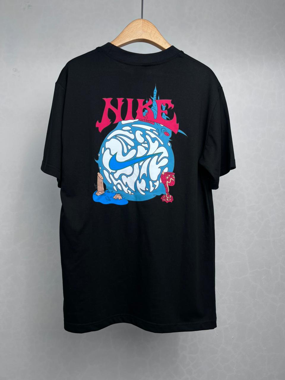 NIKE SPORTSWEAR GRAPHIC T-SHIRT