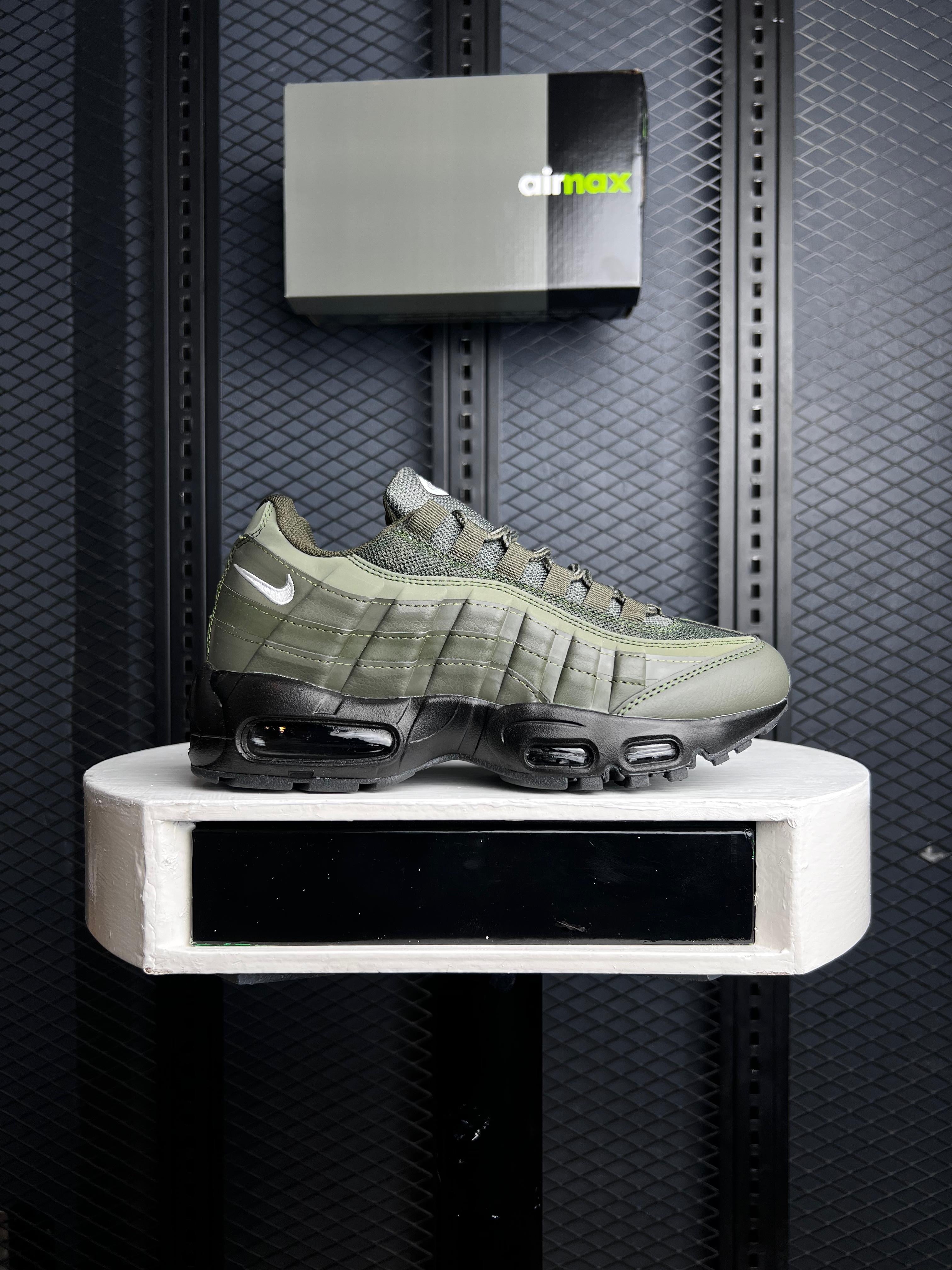 NIKE AIR MAX 95 OG