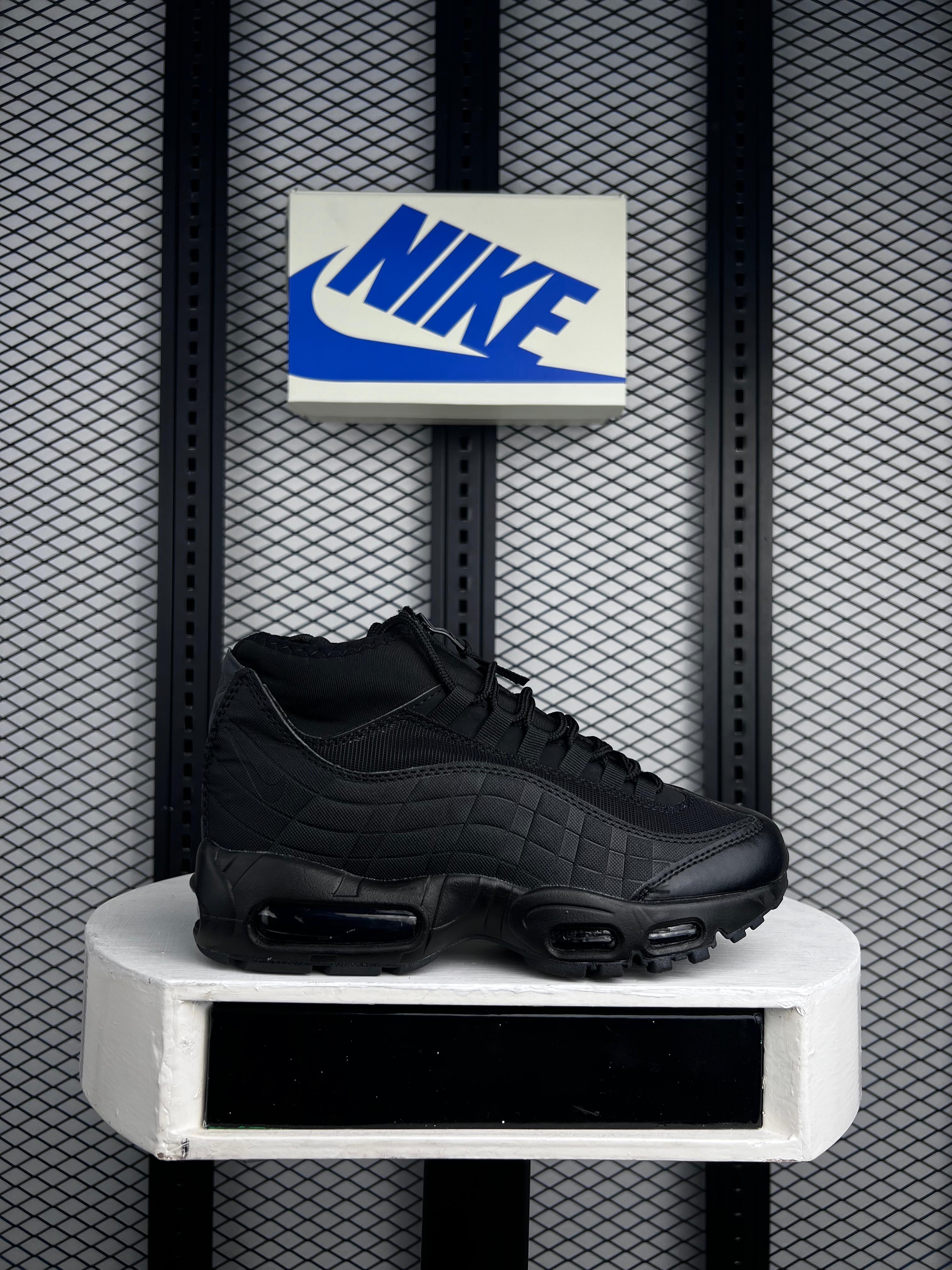 NIKE AIR MAX 95 SNEAKERBOOT “TRIPLE BLACK”