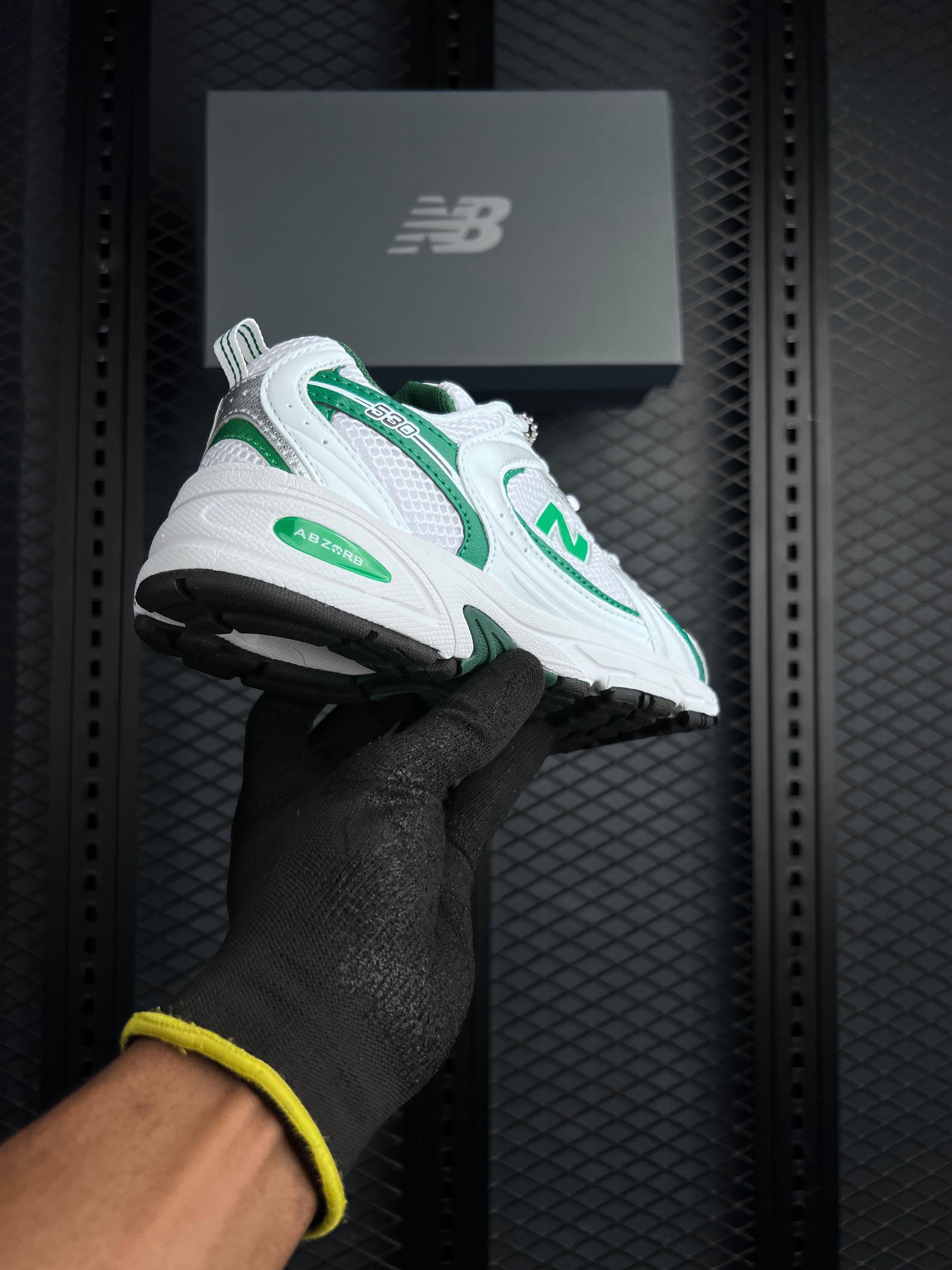 NEW BALANCE 530 WHITE NIGHTWATCH GREEN