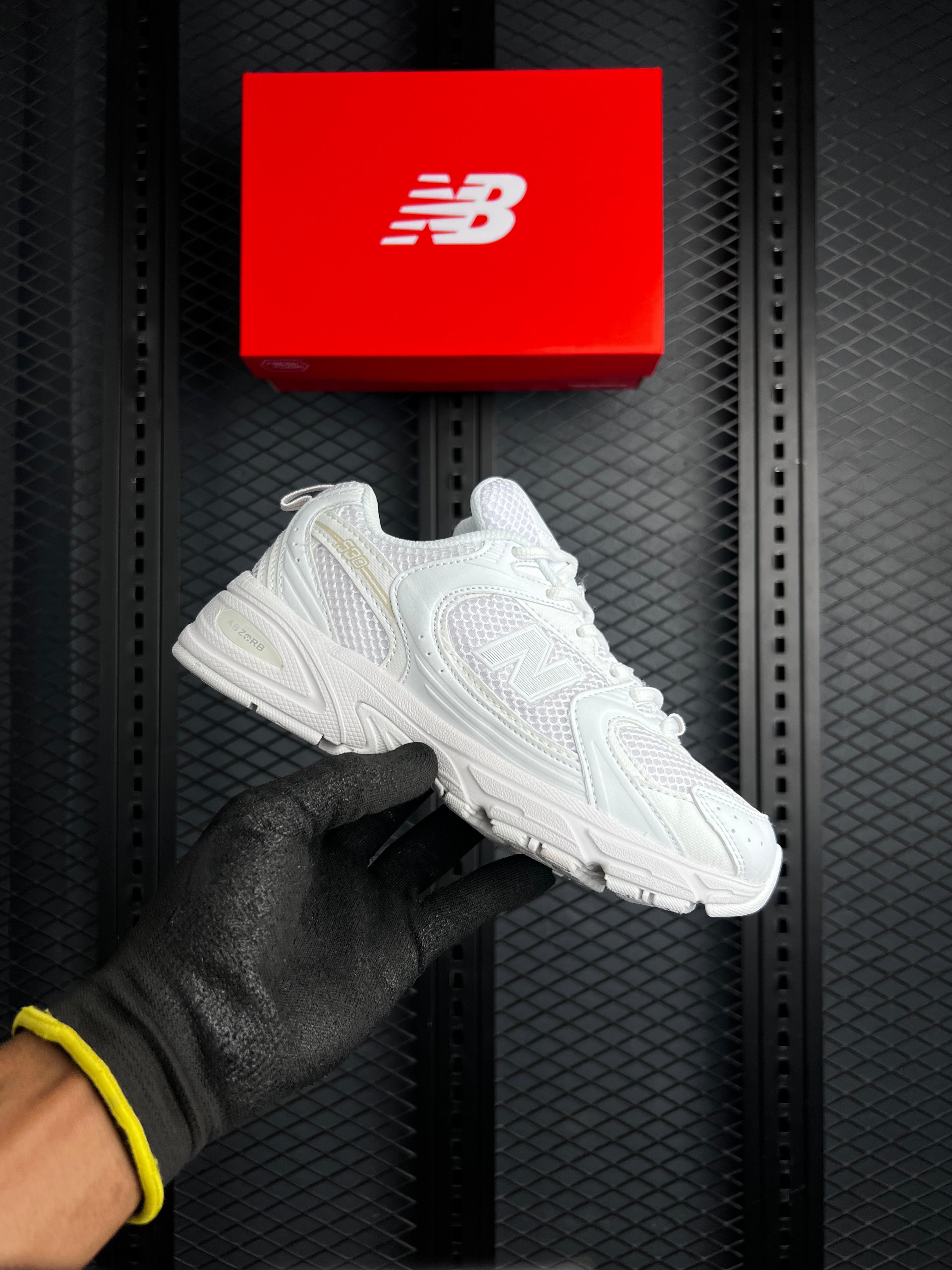 new balance 530 triple white