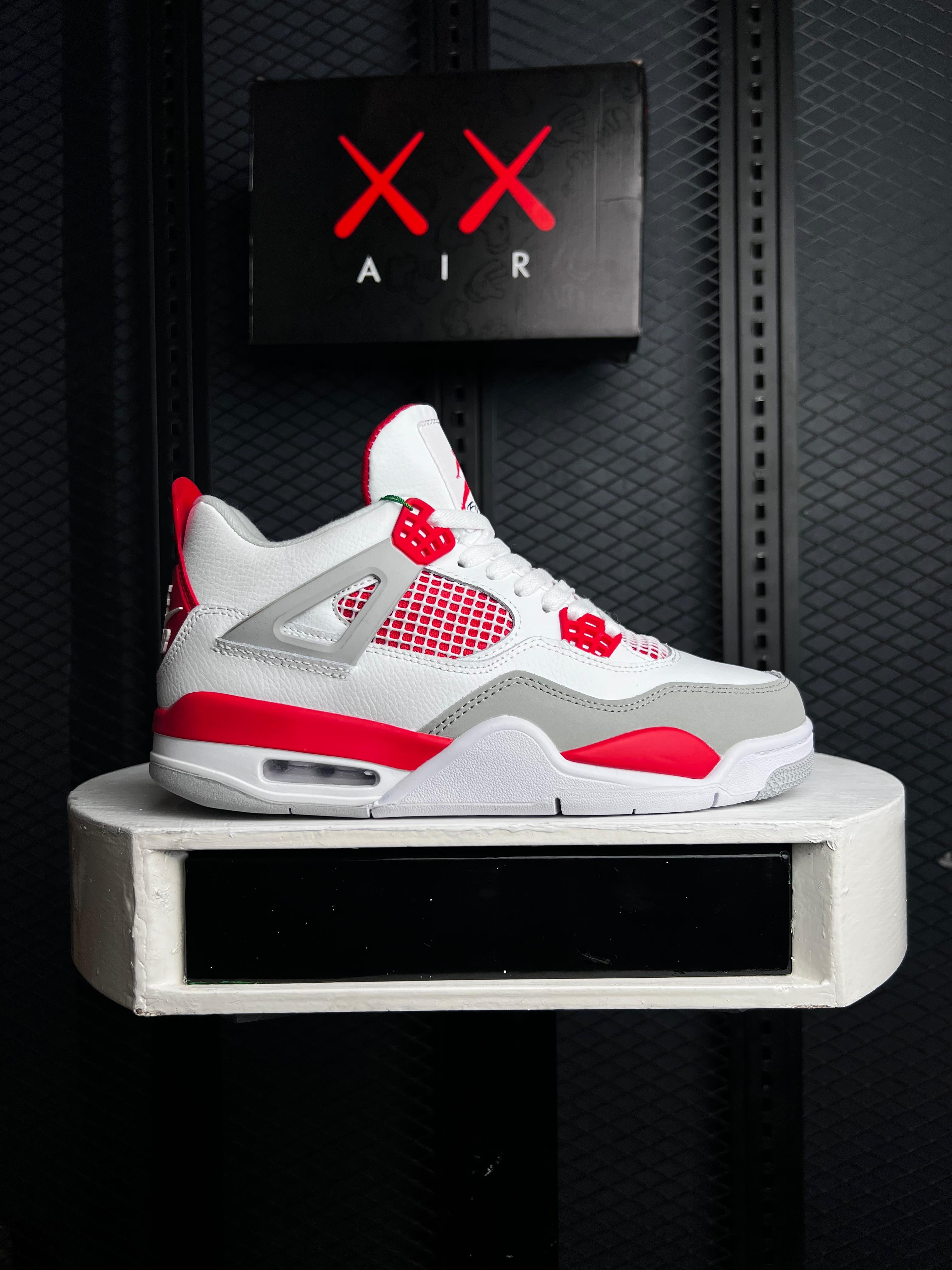 AIR JORDAN 4 RETRO FIRE RED