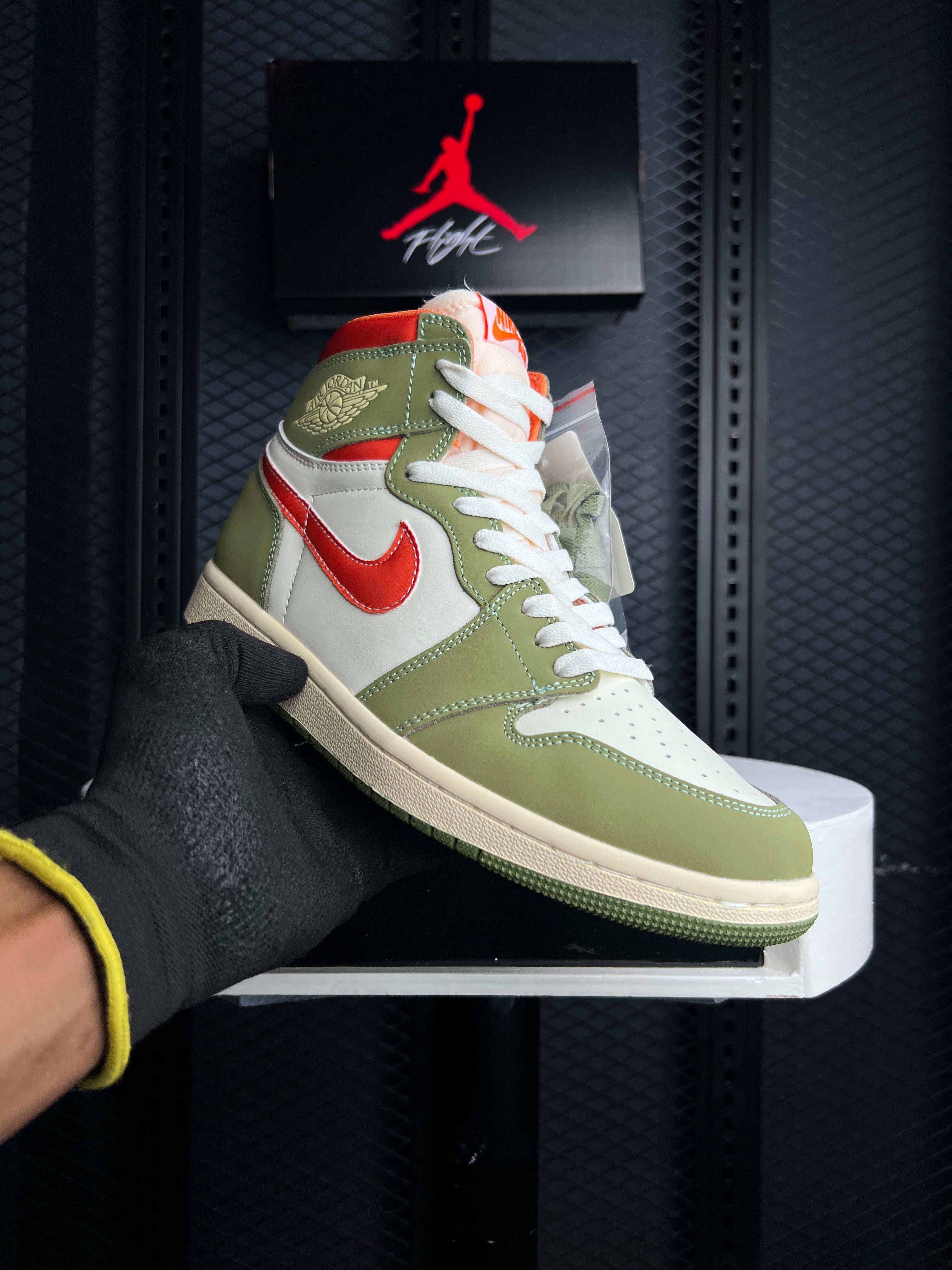 AIR JORDAN 1 OG CRAFT CELADON