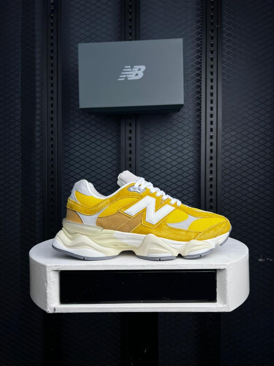 NEW BALANCE 9060 “ UNIVERSITY GOLD “