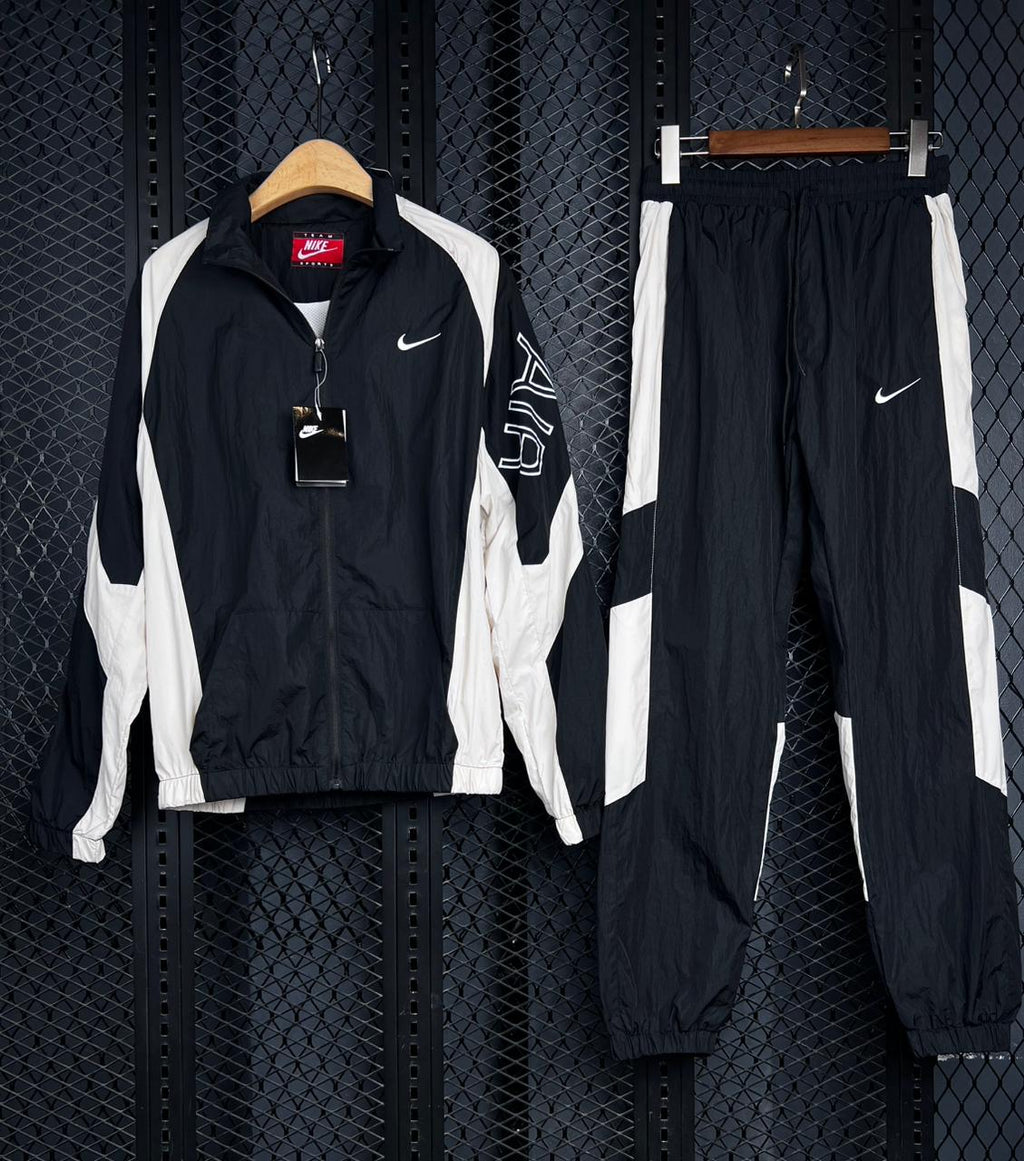 NIKE TOTAL 90 REPEL TRACKSUIT