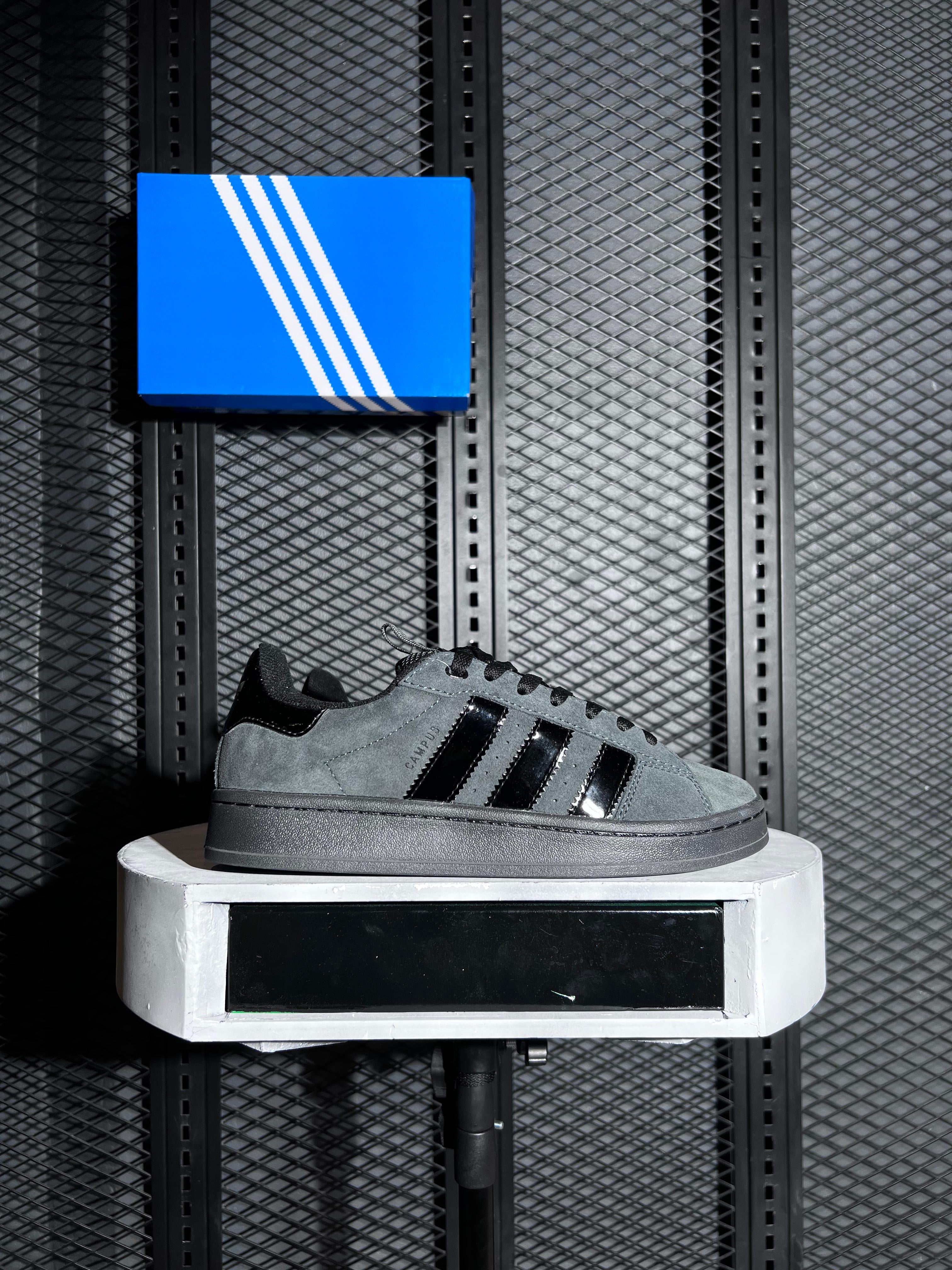 ADIDAS CAMPUS 00s “CARBON BLACK”