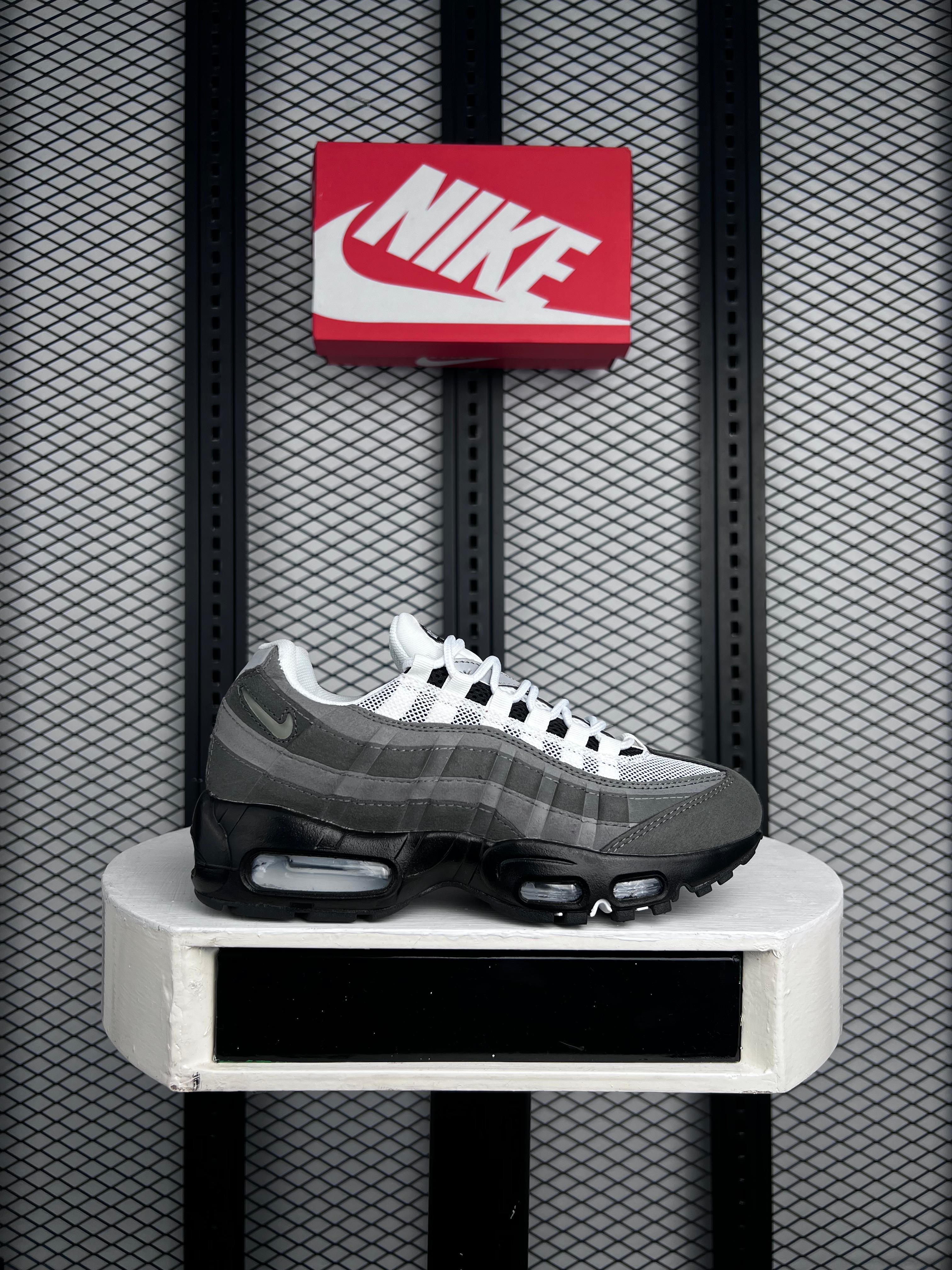 NIKE AIR MAX 95 “ JEWEL COOL GREY “
