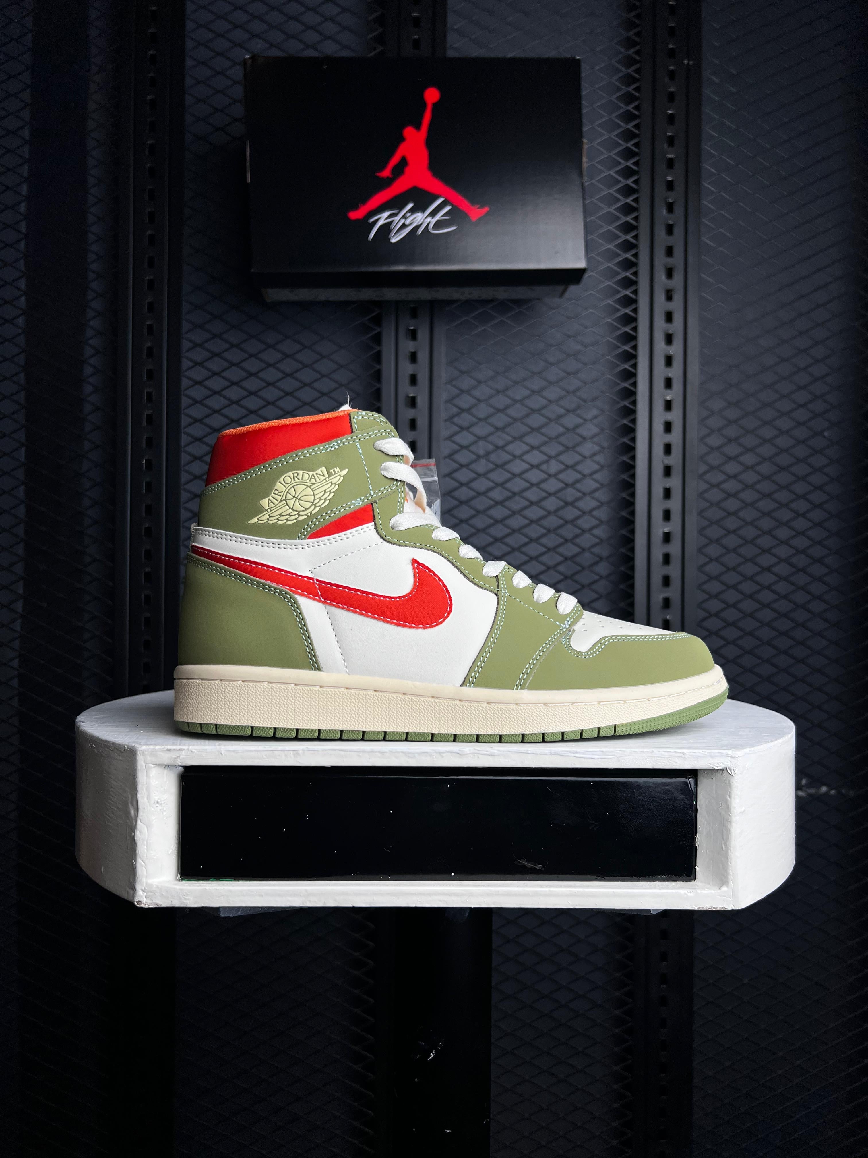 AIR JORDAN 1 OG CRAFT CELADON